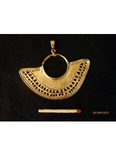 Replik 10 Anhänger kosmologische Figur Goldmuseum...