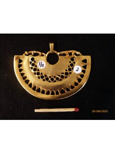 Replik 16 Anhänger kosmologische Figur Goldmuseum...