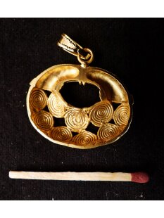 Replik 40 Anhänger kosmologische Figur Goldmuseum...
