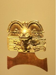 Replik 44 Anhänger kosmologische Figur Goldmuseum Bogota 27 x 30 mm