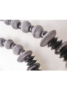 Hornkette Hajasoa schwarz grau 63 cm = Code I