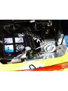 Porsche 911 Targa aus bunten Werbedosen M 1:10  L 50 cm