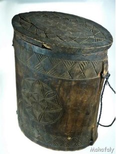 Zafimaniry Reisbehälter Artefakt der Betsileo 40 cm. AF25