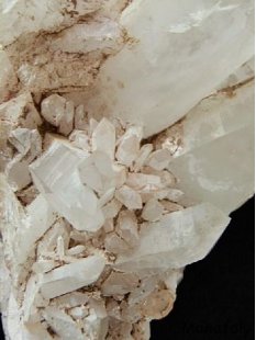 KS03 Kristall Formation Milchquarz 2560 g