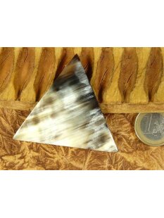 Horn Broschen. 6 cm = Code C dunkel rund