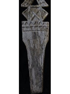 AL184 original AloAlo Grabstele der Mahafaly antik 4 Gendarmen als Ehrengarde 145 cm cm ca. 1925 