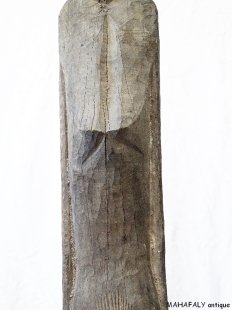 MF192 Langfigur Grabpfosten der Sakalava Zwitterwesen 1970 = 125 cm 