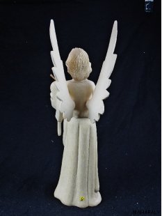 Skulptur Engel mit Violine weißes Fanazava Holz 25 cm = Code K