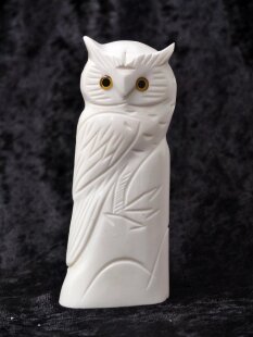 Knochenfigur Schnee Eule stehend 14 cm = Code E