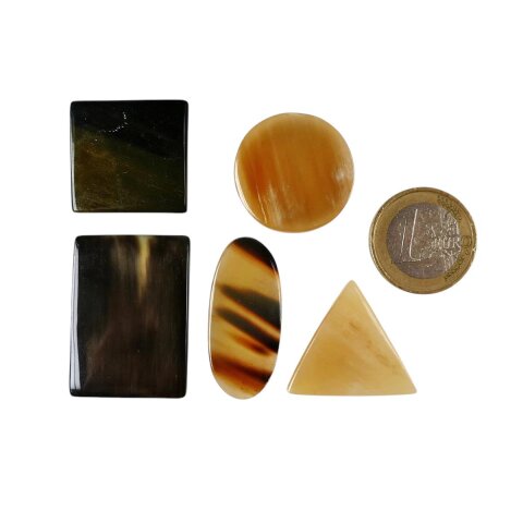 Hornplatten 20-30 mm in 4 Formen poliert einfarbig 2. Qualität - 50 %