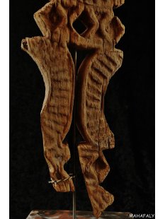 AL144 AloAlo Fragment von Grabstele der Sakalava Höckerenten 68 cm 1930 