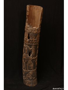 Betsileo Klangbaum und Ruftrommel sehr selten 110 cm ca. 1948 AF40