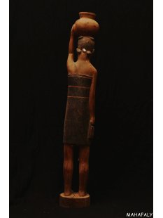 MF381 Skulptur der Mahafaly Wasserträgerin 1975 = 100 cm 