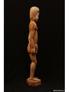 MF393 Skulptur der Sakalava nackter Mann 122 cm ca.1950 