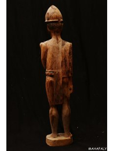 MF396 Skulptur der Atandroy Mann mit Speer = 78 cm 
