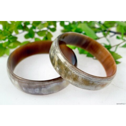 Watussi Horn Armreifen geschlossen 20 mm = Code C 63-69 mm