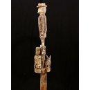 AL07 original AloAlo Grabstele der Mahafaly antik Mann mit Nebenfiguren cm ca. 1960