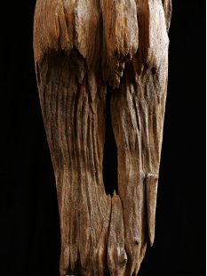 AL09 original AloAlo Fragment einer Grabstele der Sakalava antik nackte Frau 80 cm ca. 1900