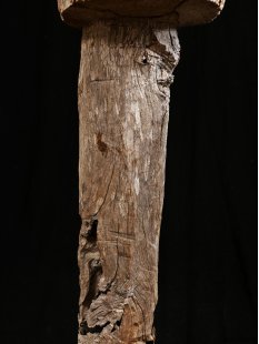 AL218  original und sehr selten AloAlo Grabstele Maroanaka Nr.5 ca. 1950 Länge 170 cm