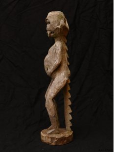MF012 Vazimba Skulptur schwangerer Vampir 45 cm