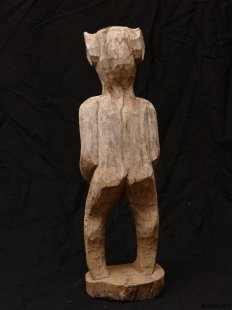 MF016 Vazimba Skulptur schwangere Frau mit Fledermausohren 46 cm