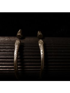 Armreifen aus Altgeld geschmiedet, Schlange traditioneller Schmuck der Mahafaly, verstellbar