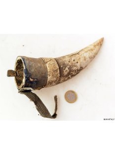 Zauberhorn Mohara ody Nr.19 Amulett und Fetisch der Sakalava 20 cm ca. 1960