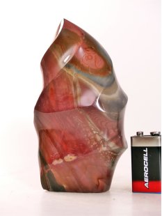 JaS61 Skulptur Freeform Flamme polychromer Madagaskar Jaspis 14 cm 680 g