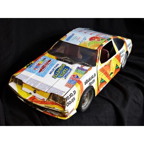 Buick Skyhawk aus gelb blauen Werbedosen M 1:10  Länge ca. 56 cm